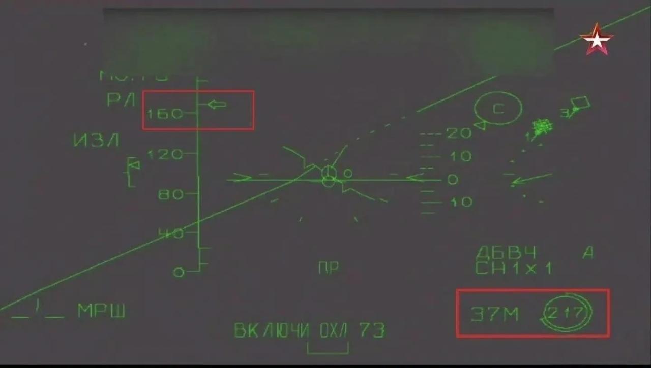 俄国防部发布了俄军苏-30SM战斗机使用R-37M远程空空导弹在约160公里处击