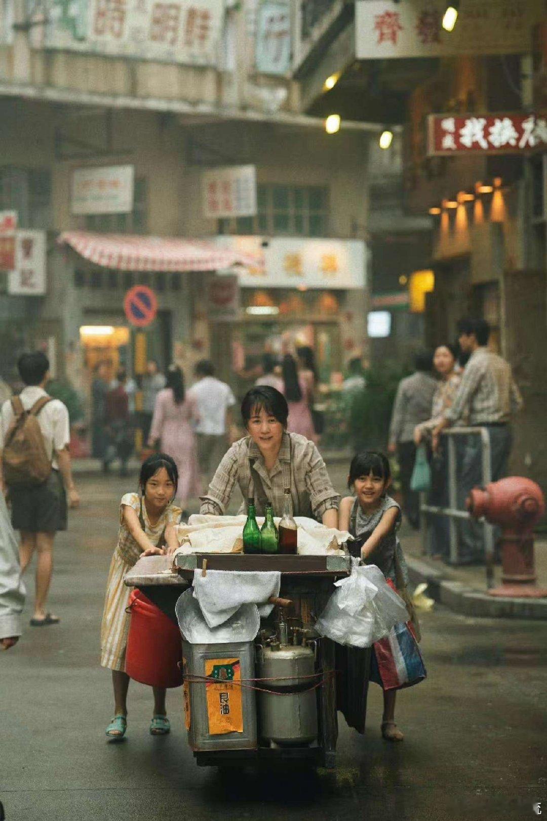 马丽最受传媒关注女主角 恭喜马丽斩获“最受传媒关注女主角”！在《水饺皇后》里，她