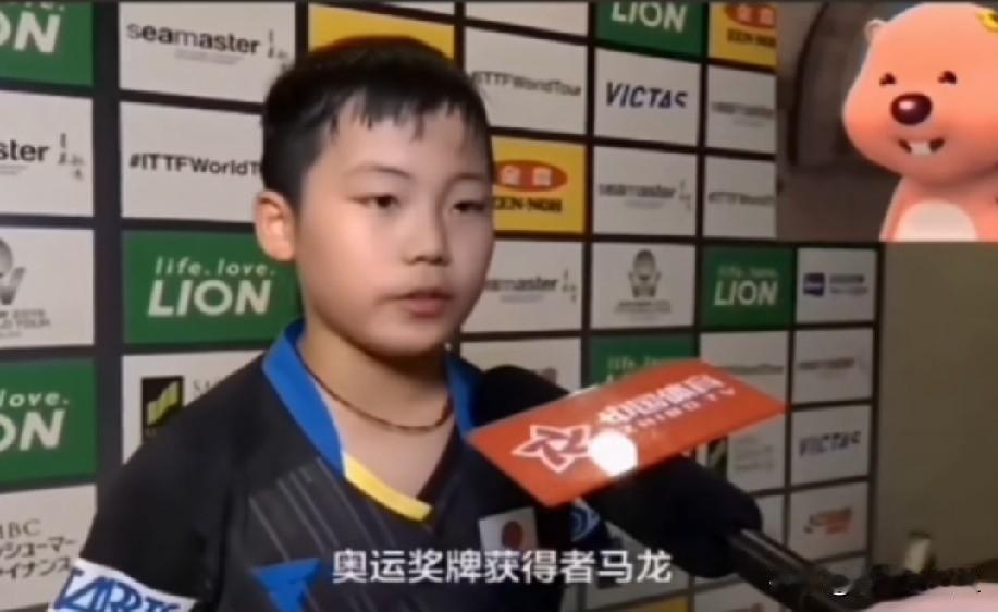 12岁松岛辉空采访时，记者问他:心中偶像是谁？

松岛辉空不假思索的说:
奥运冠