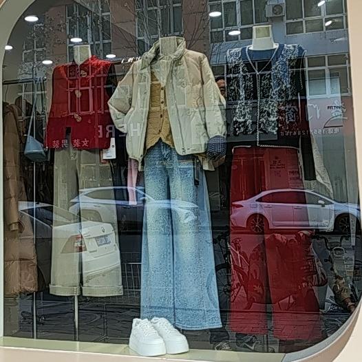 40岁左右的宝妈们，你们有没有这种感觉……

老妈生日，我花120块钱买了一件毛