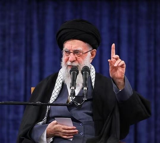 绝了！
伊朗反击藏大招，这步棋直接把美将死
 
伊朗这次反击绝对有高人指点！
根