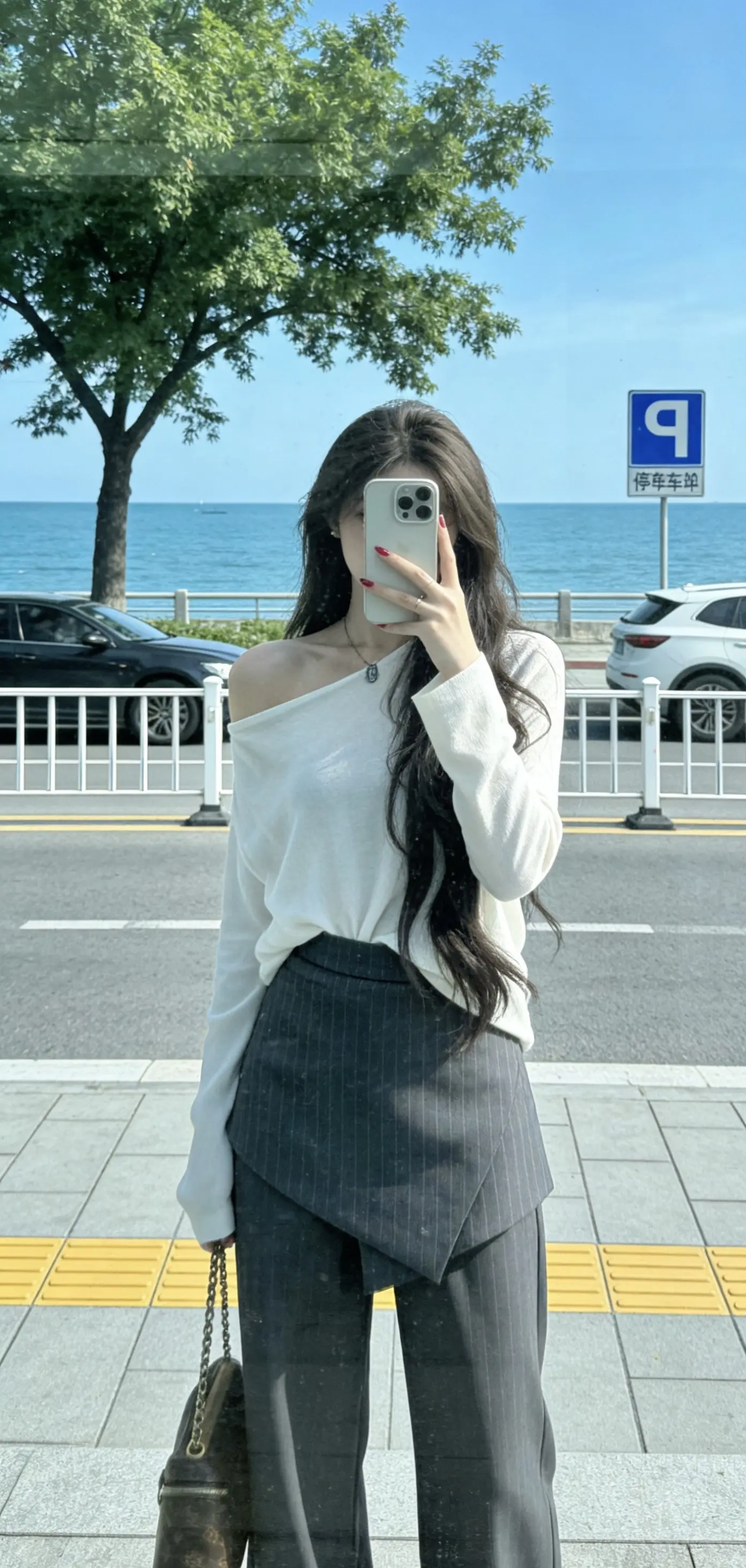 眼睛可以近视，目光不可以短浅，很多事情，不放在心上就是赢，身体好，世界...