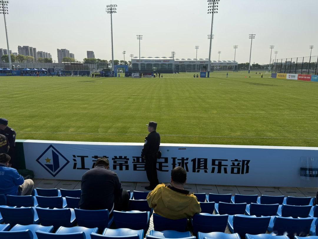 中冠联赛国青 看看俺们新江苏队