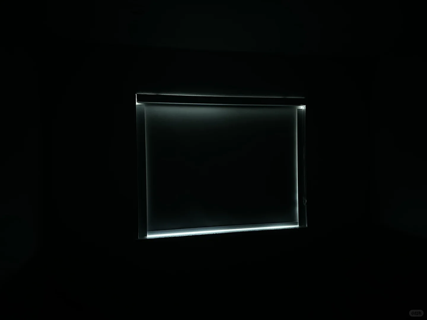 Live图看看带侧轨的卷帘有多遮光