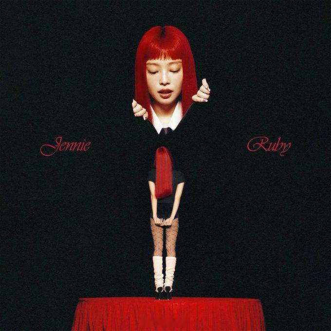 JENNIE JENNIE 的专辑《Ruby》（排名第 8）继续刷新纪录，成为 