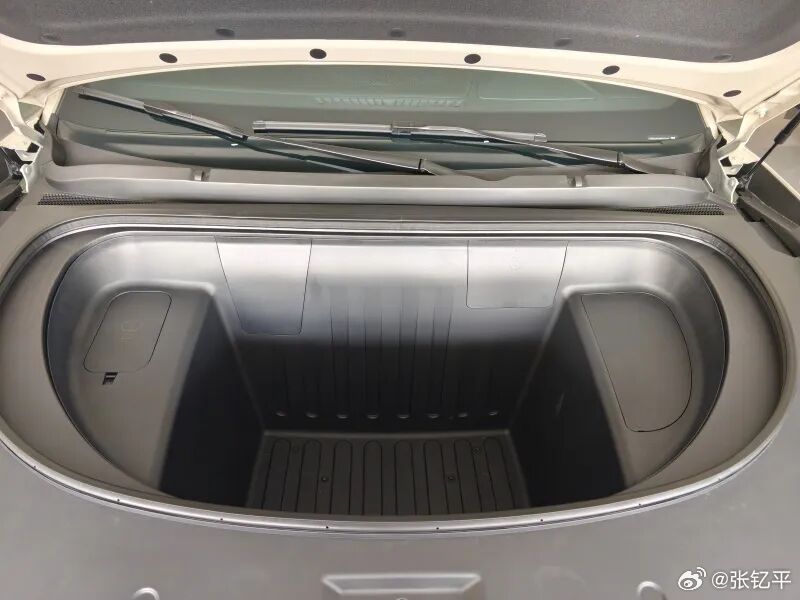 宋Ultra销售反馈：1，闪充车型厂家内训资料并没有提及竞品，而是把所有的功能配