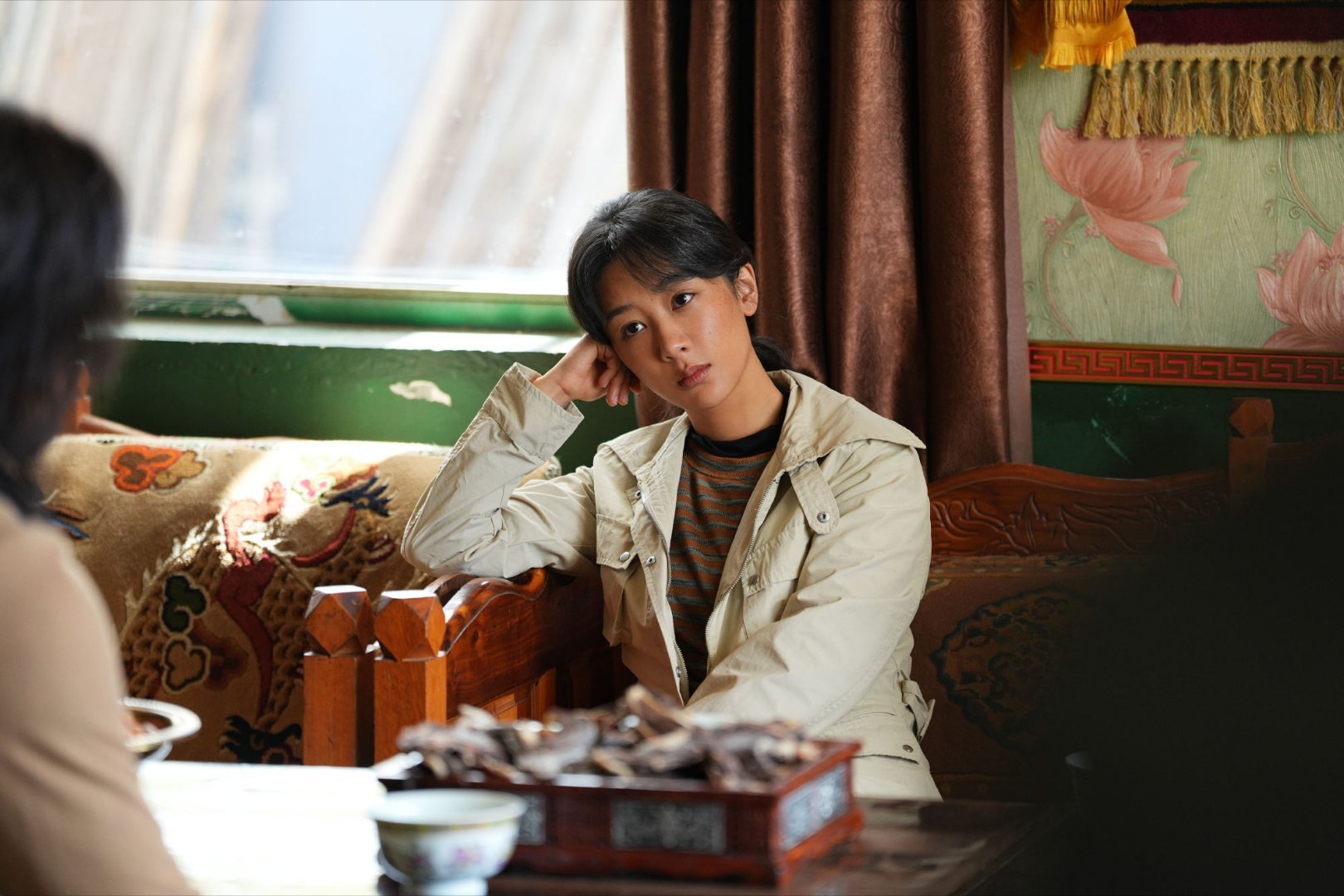 除夕快乐白菊的故事还在继续，演员杨紫的路也在继续发光