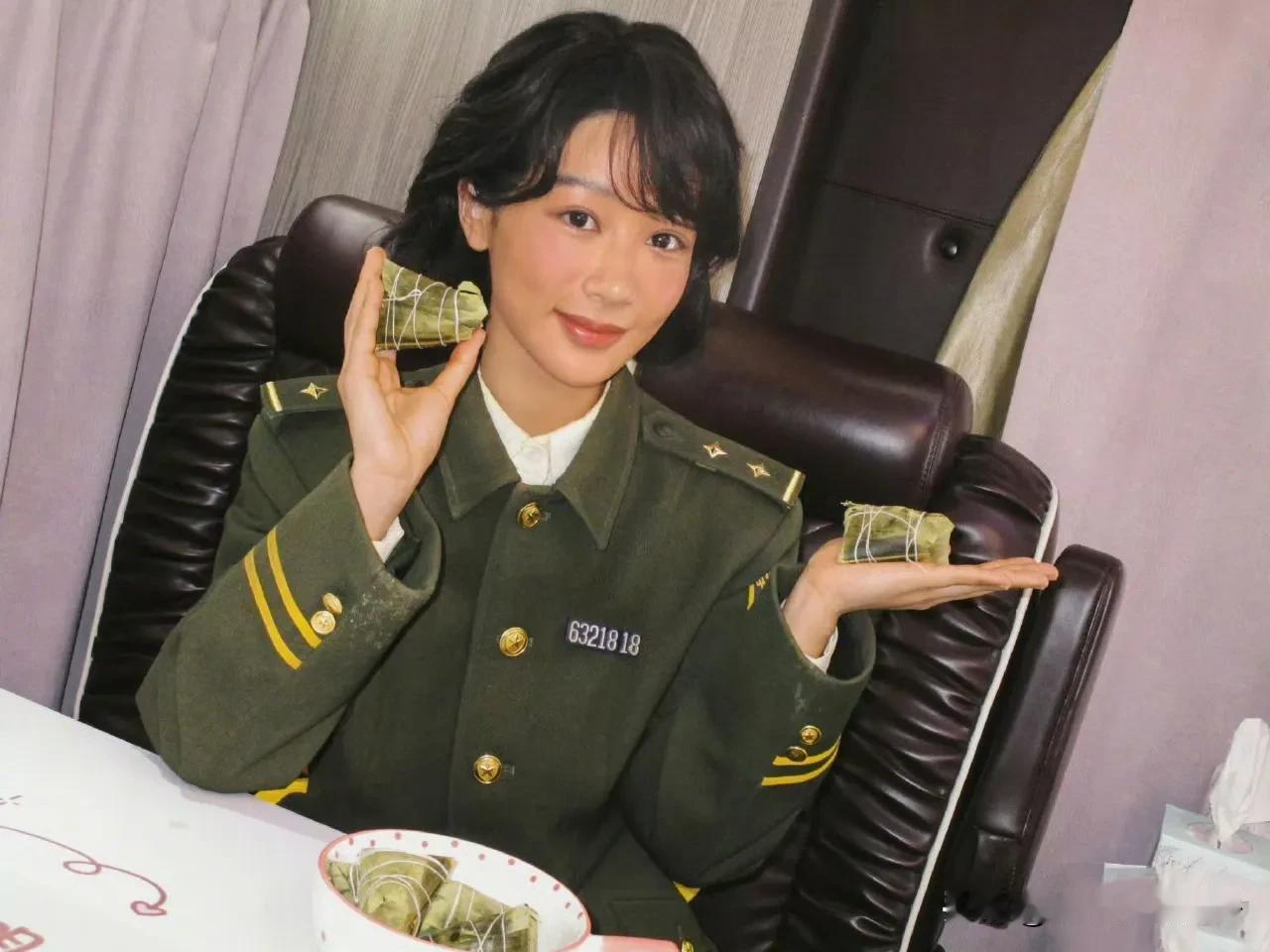杨紫，高调发文！

5月31日，端午节，很久没有露面的演员杨紫在社交平台发文，祝
