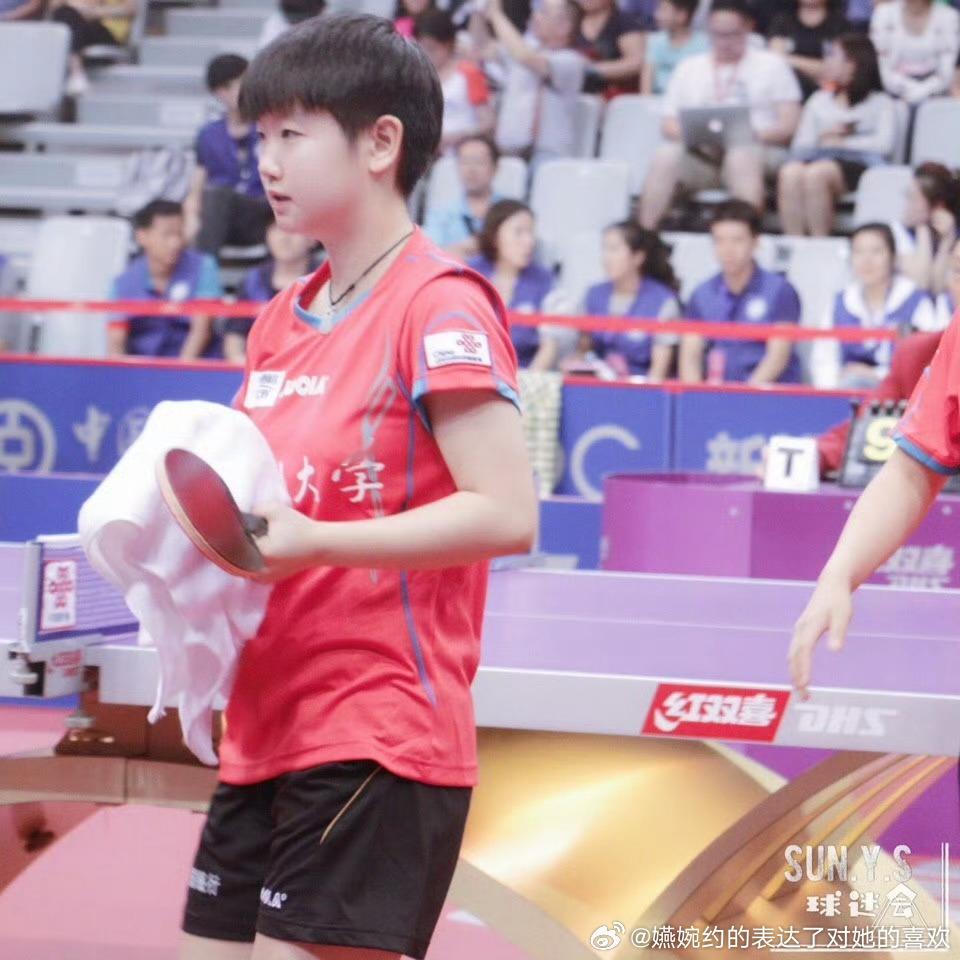 西瓜色的小莎莎好美萌吧孙颖莎