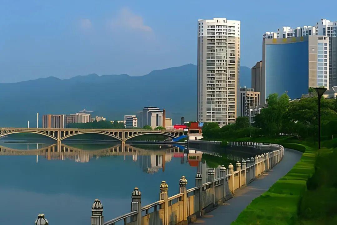 房县校园 房县幼儿园：安全宣传进校园 心系平安护成长校园房县十堰爆料 房县新闻网