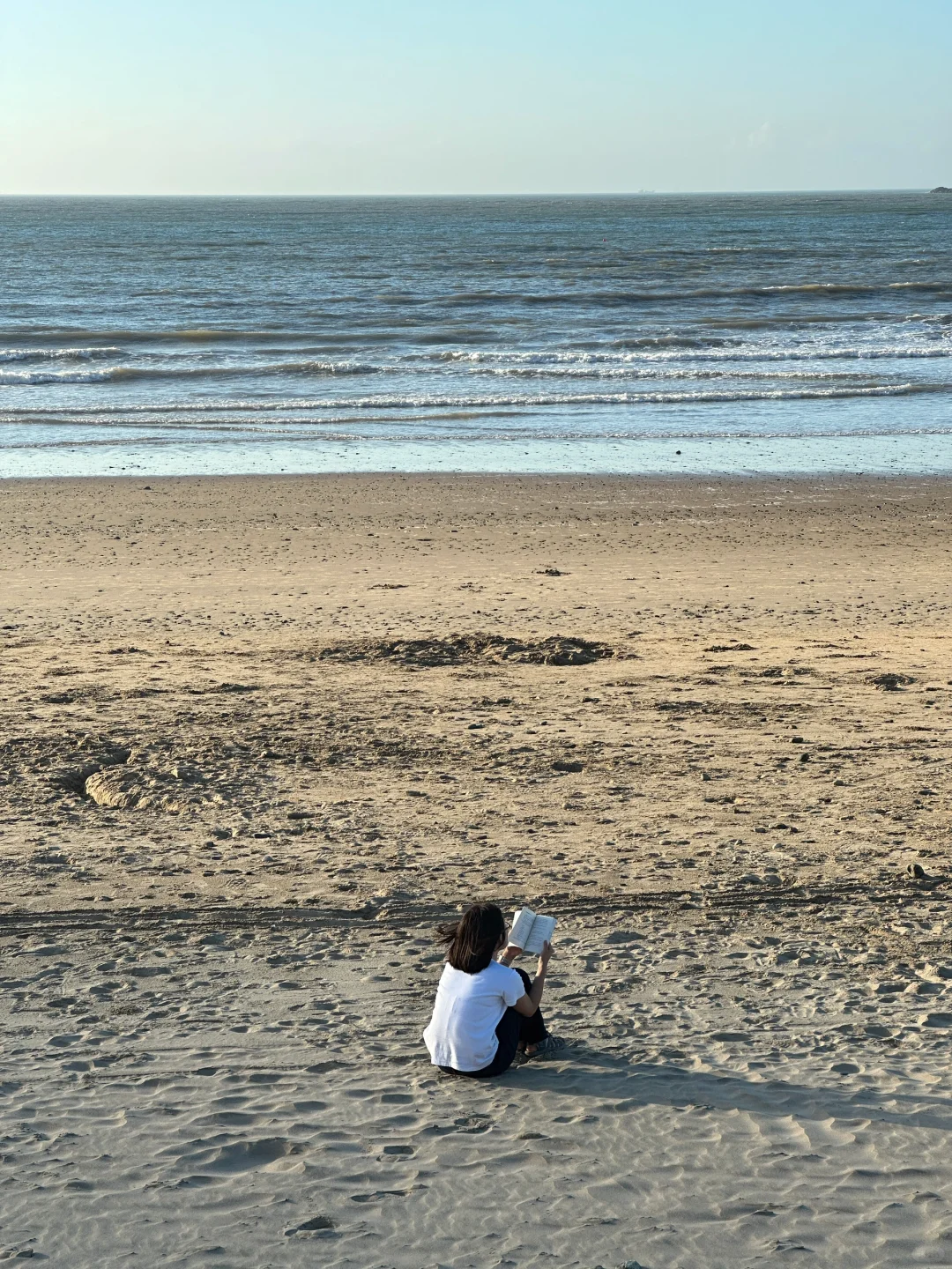 🌊 𝒐𝒏 𝒕𝒉𝒆 𝒃𝒆𝒂𝒄𝒉