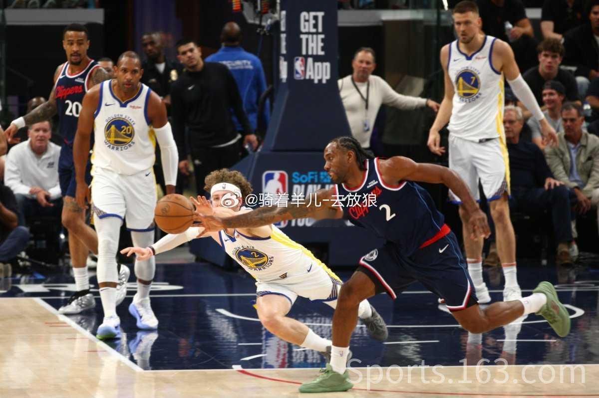 勇士淘汰快船!将与太阳争第8 库里35分小卡21+7结束赛季勇士淘汰快船 NBA