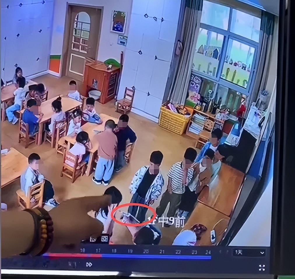 我所在的西部小城市，是市级，公立幼儿园一只手数得过来，剩下的全是私立。一学期七八