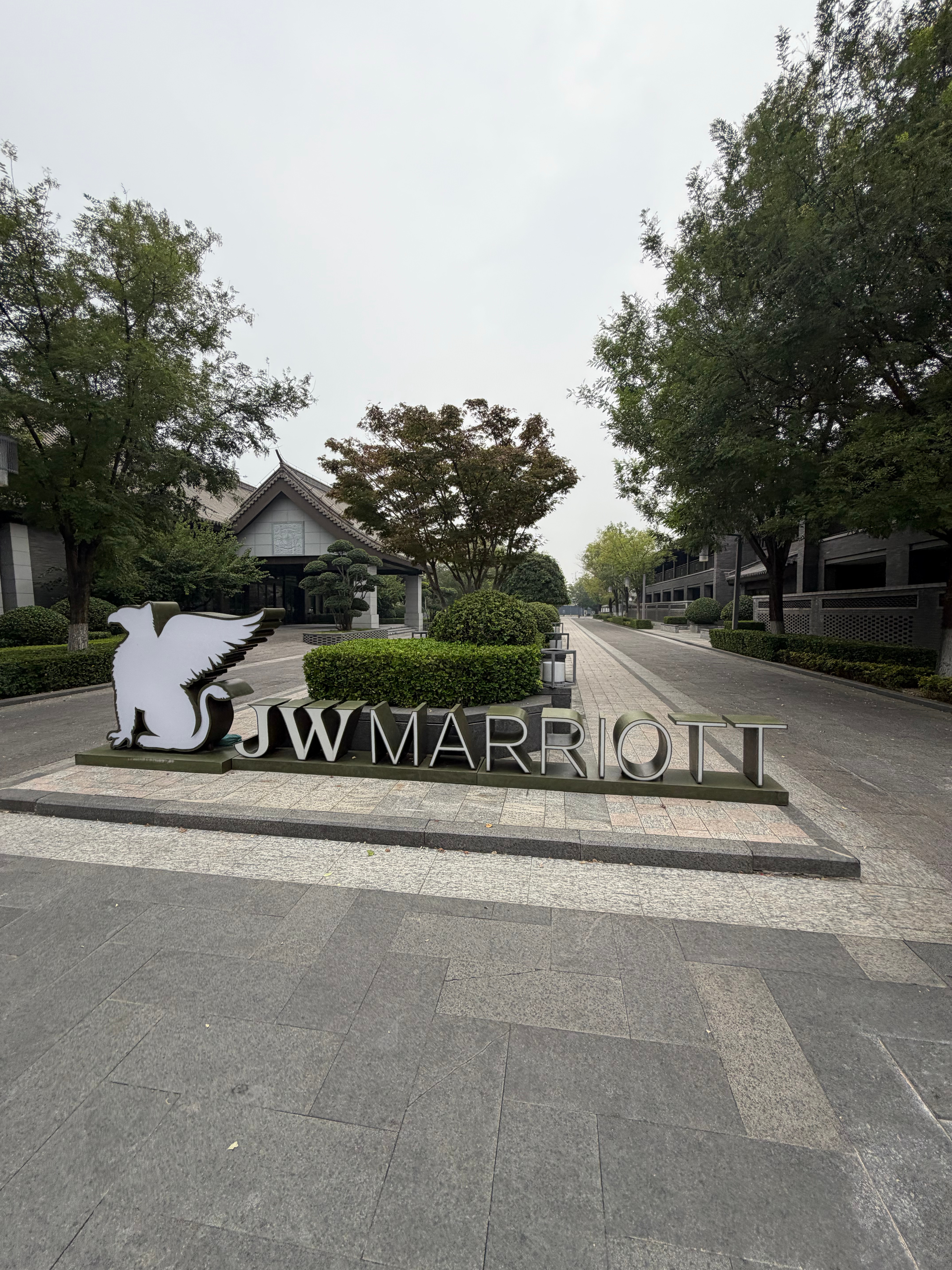 山东首家JW ，占地面积和地理位置超级优越…环境很好，业主很有钱…就是室内卫生还