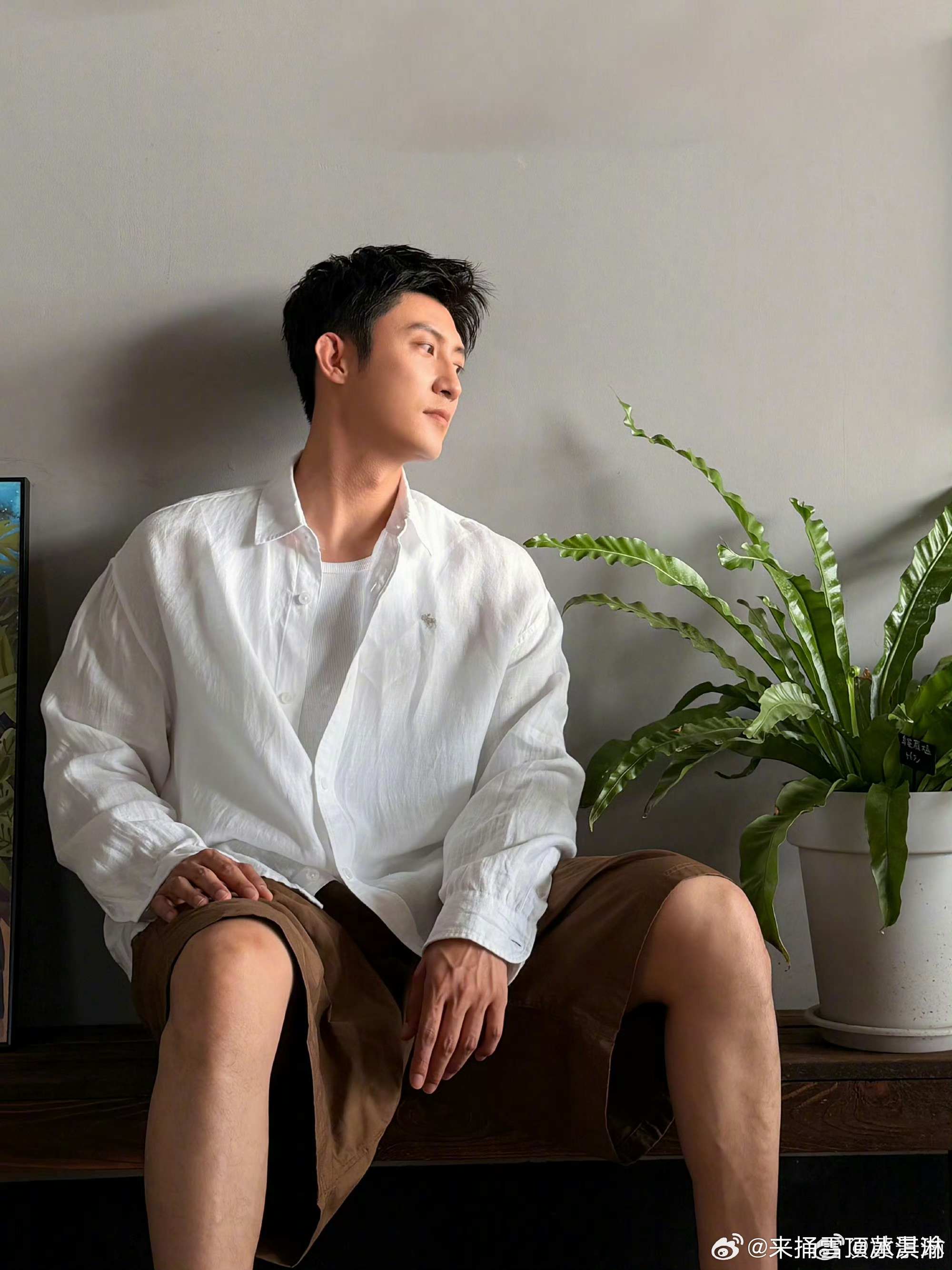 赵冬苓说相信黄景瑜赢风编剧说相信黄景瑜被编剧和演员的双向奔赴狠狠打动，黄景瑜自带