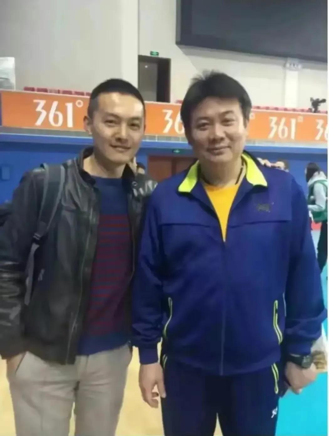 [[尬笑]浦江如此抹黑朱婷，不可容忍[尬笑]]
     排球论坛不是法外之地。