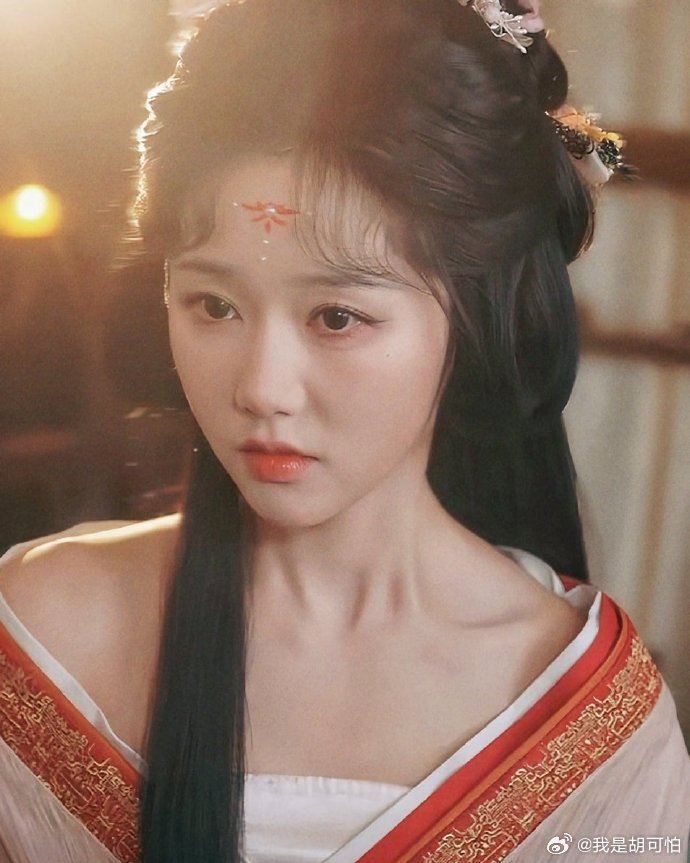 岳雨婷爸爸破产白了头，感觉她爸爸不只是父亲的坚强，更是历经风雨后依然如初的心态，