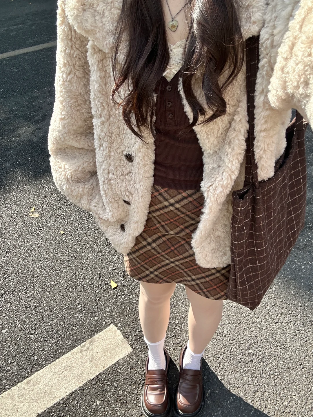 Hollister针织叠穿羊羔毛和短裙好甜！！