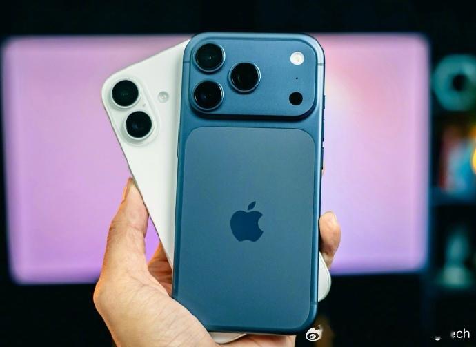 【iPhone 17 等部分苹果用户反馈电量耗尽后无法用 USB-C 充电开机】