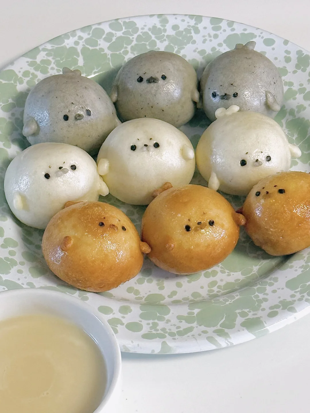 海豹金银三色炼乳小馒头