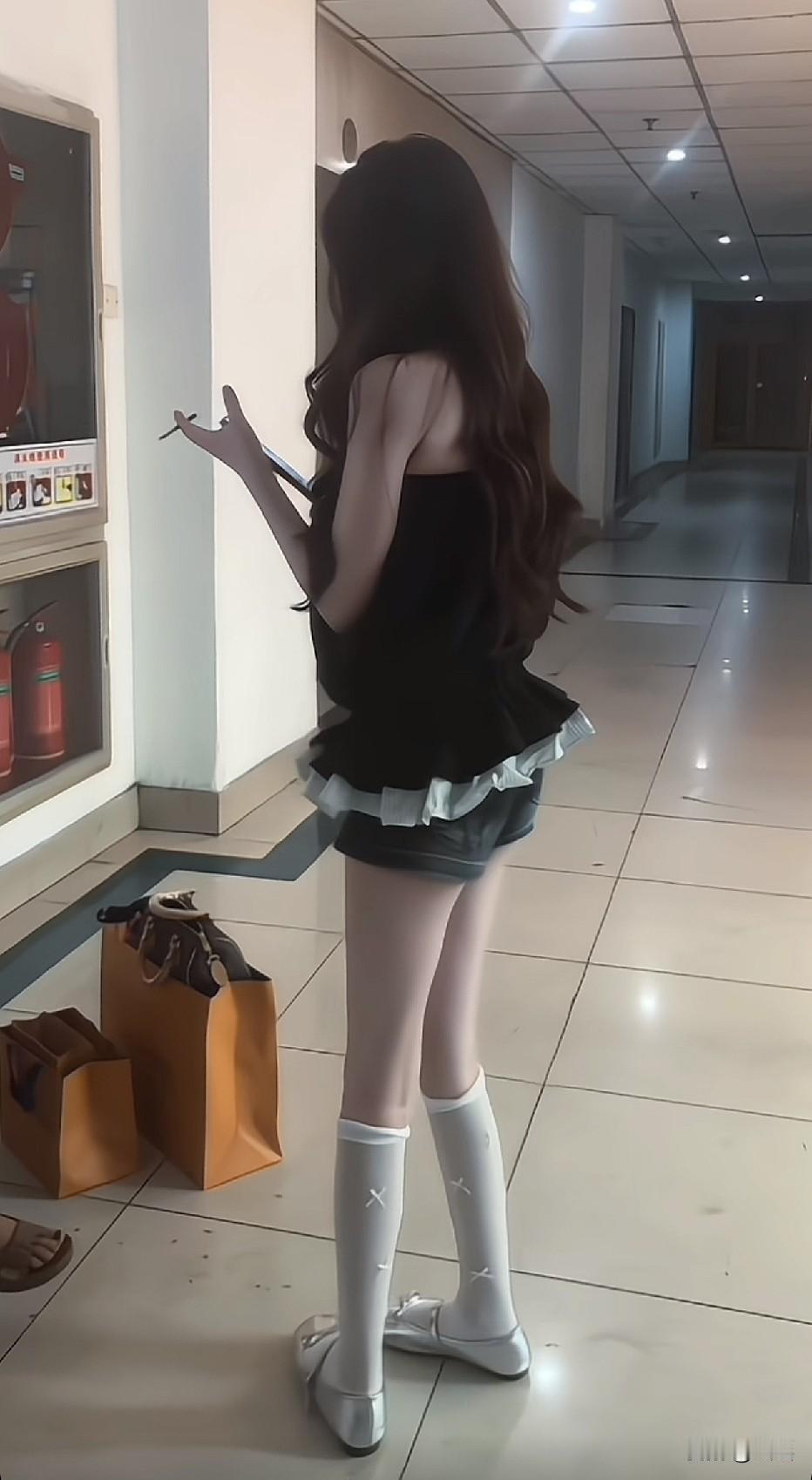 巨型萝莉