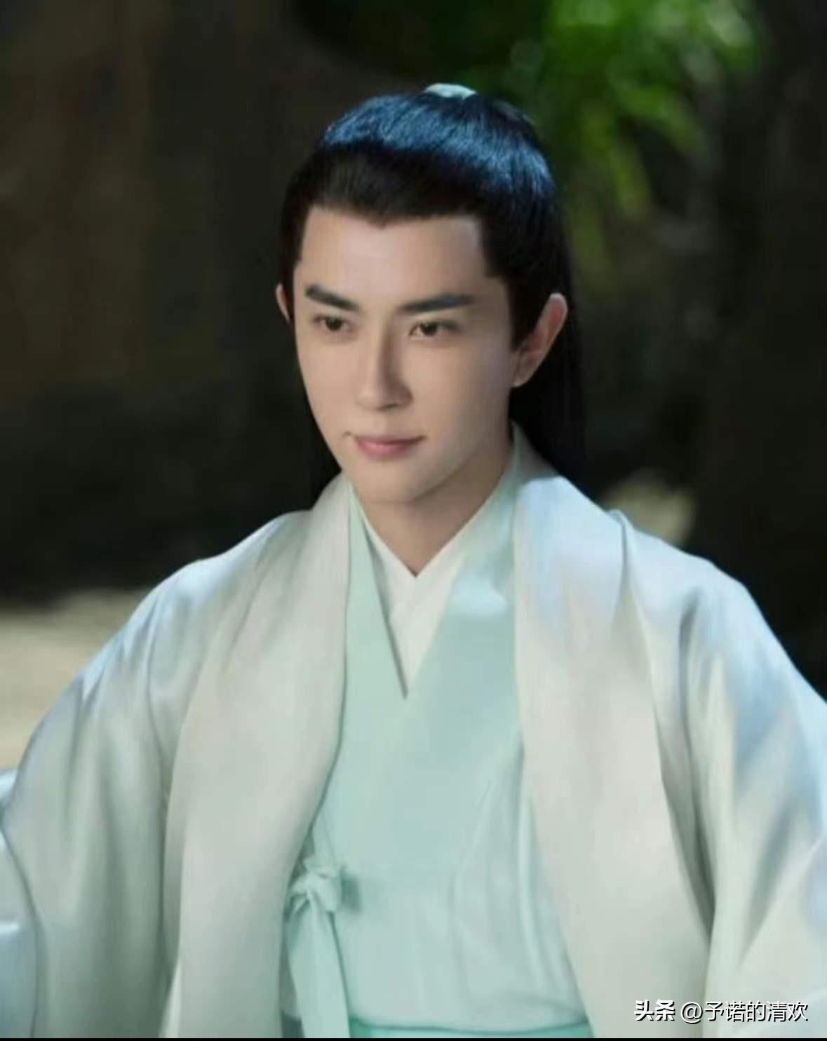 于朦胧，《三生三世十里桃花》中的白真上神，白浅上神的四哥啊！

我唯一完整看过的