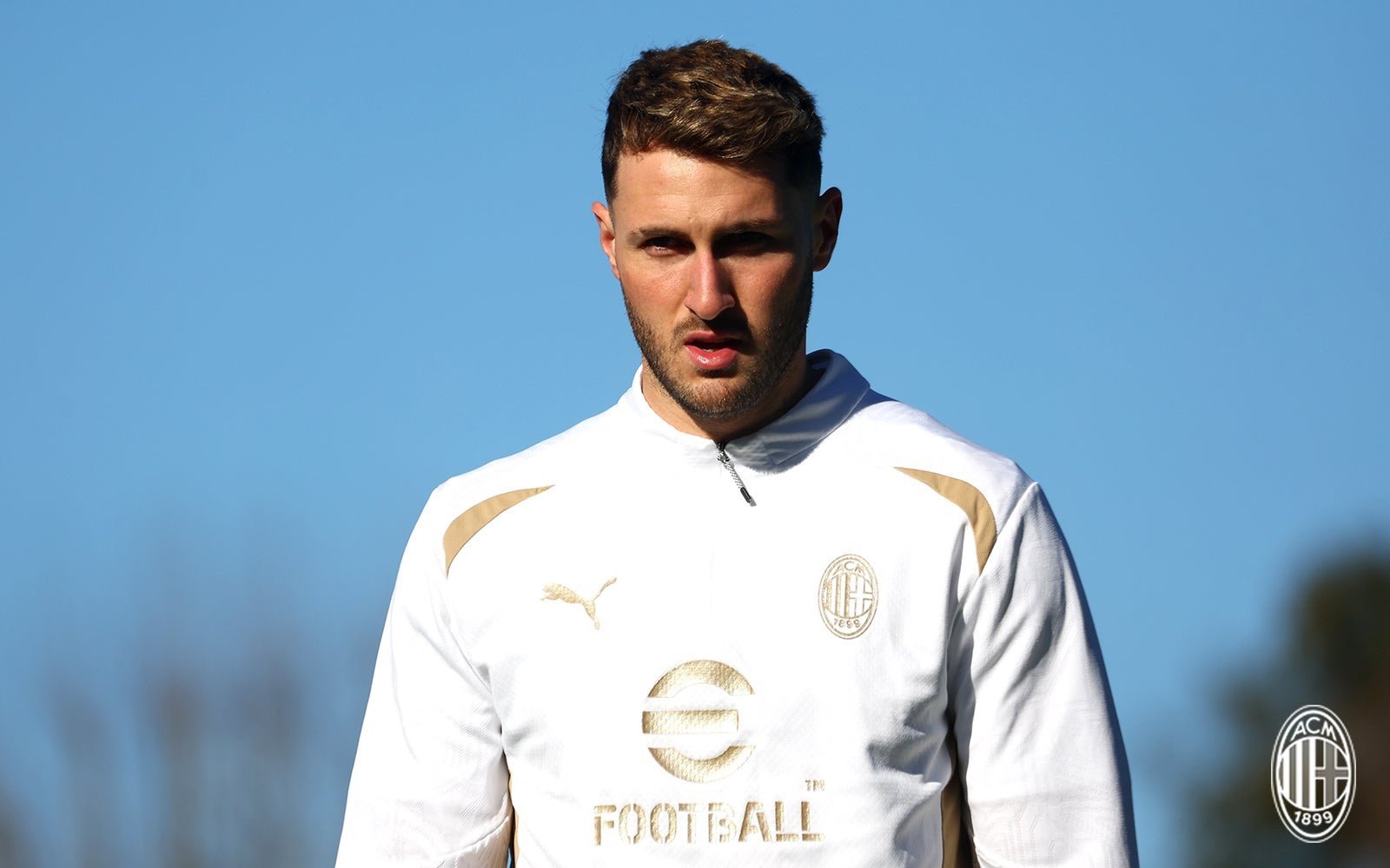 【MN】 👉 圣地亚哥·希门尼斯🇲🇽仍在进行单独训练，以恢复其脚踝伤势。桑