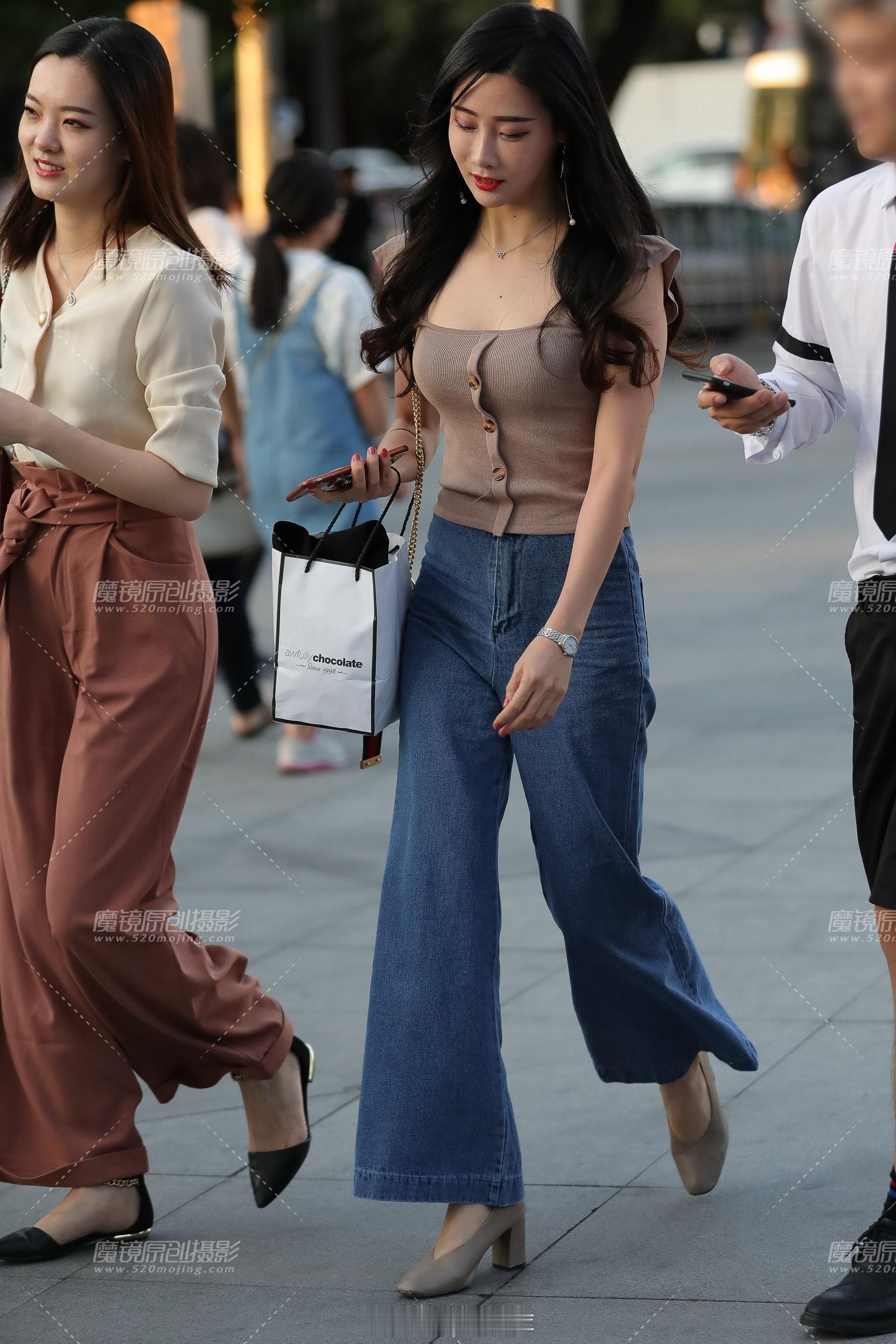 这种阔腿牛仔裤真的能增加韵味！今日穿搭(ootd)时尚潮流ootd ​​​