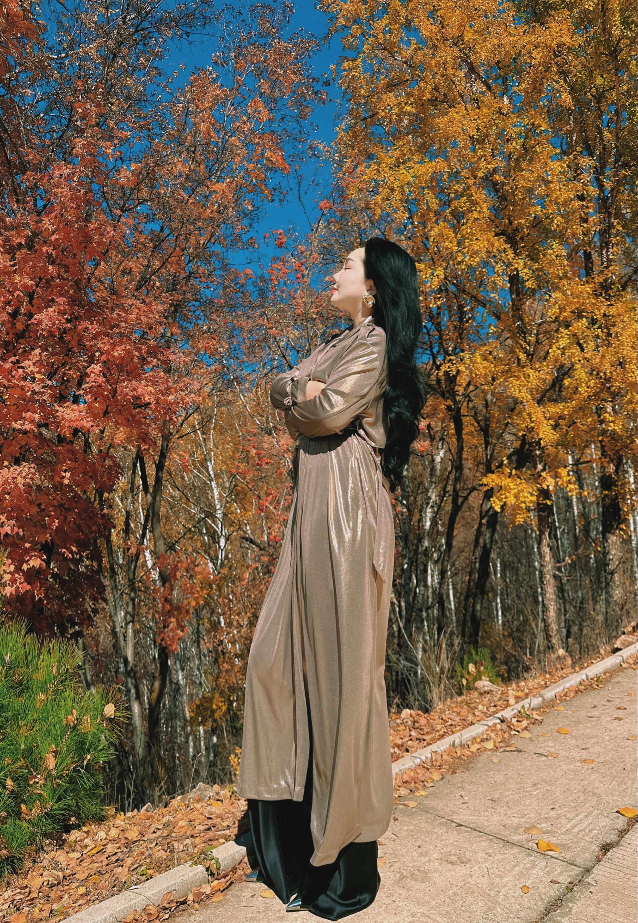 “世界所赠予的，都应深情回敬～ 人生如此丰富，去接受，去体验，去释怀...