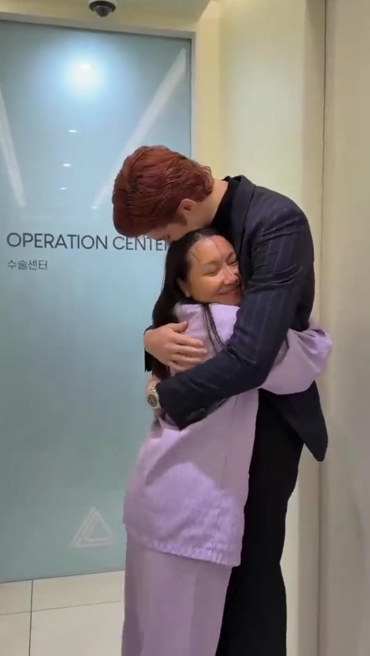 网传女子因丈夫长相太帅，为了更般配选择整容，这份为契合彼此的用心虽藏着满满的爱意