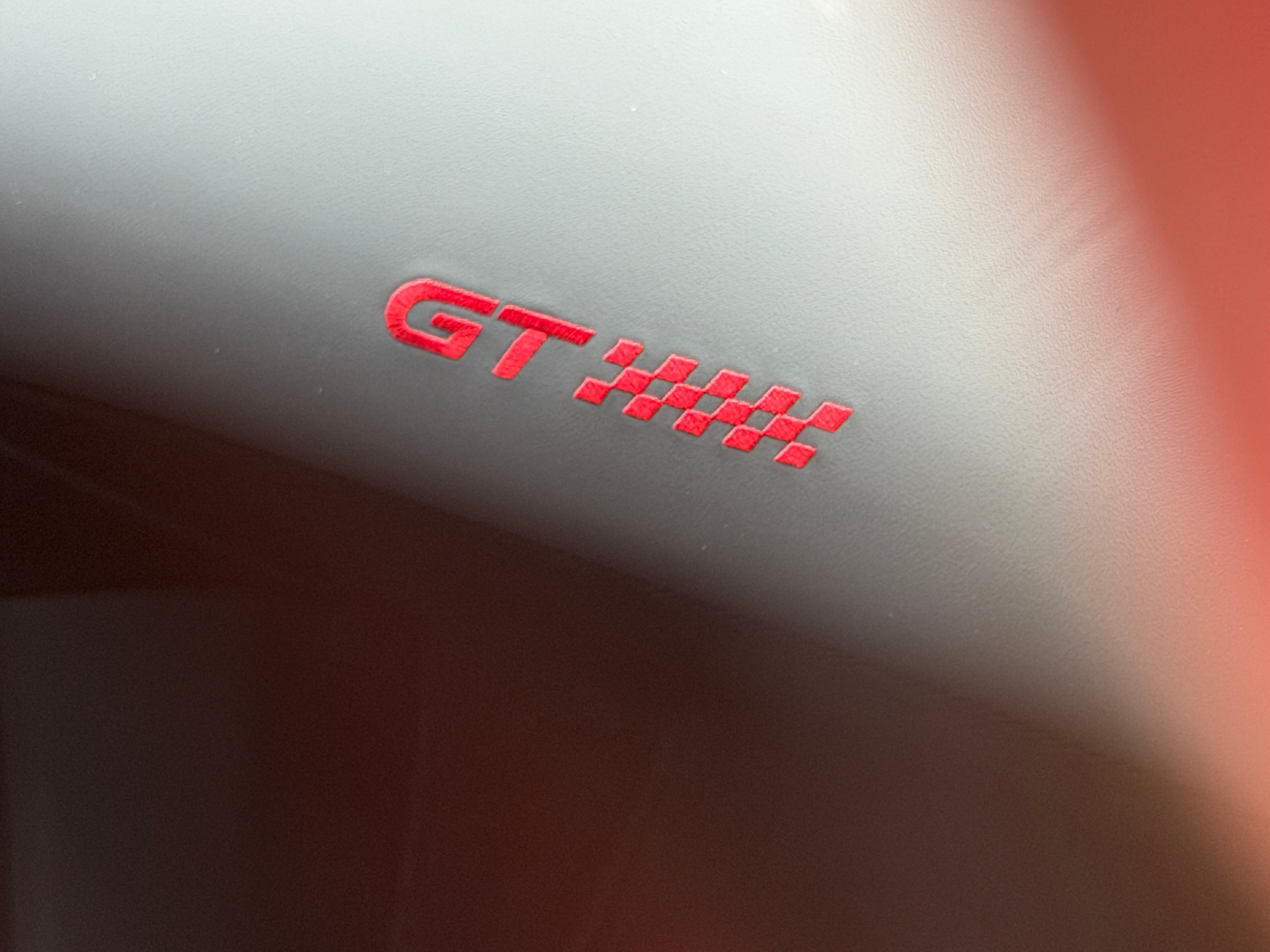 完了爱了、爱了！小米YU7 GT赛化 武装到牙齿的车！