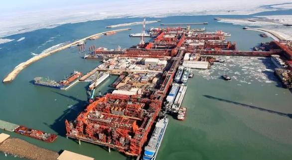 这回中国可要栽个大跟头，把本全赔光了！”面对中国斥巨资买下卡沙甘油田的独家开采权