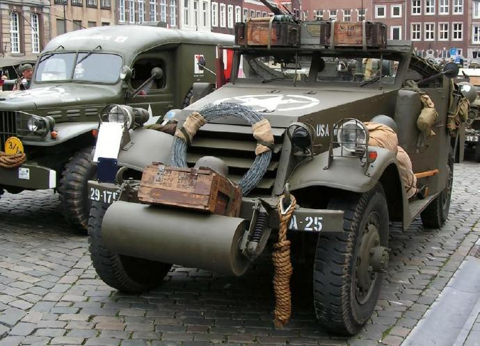 每天认识一件兵器 美国M3装甲侦察车M3装甲侦察车（M3 Scout Car）是