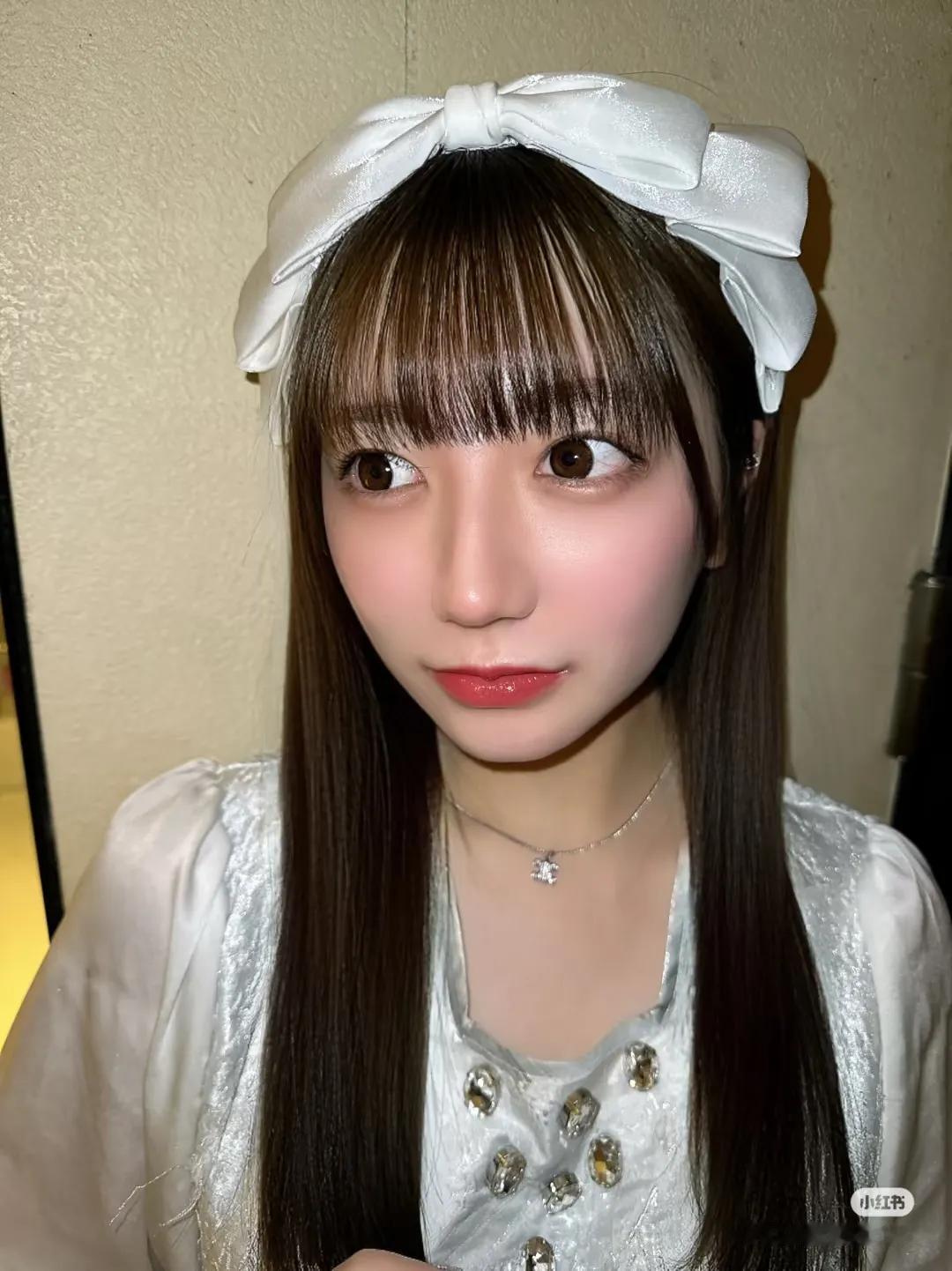 话说日本近几年就推出了许多颜值和气质都相当不错的新晋博主，高桥希良就是其中之一。