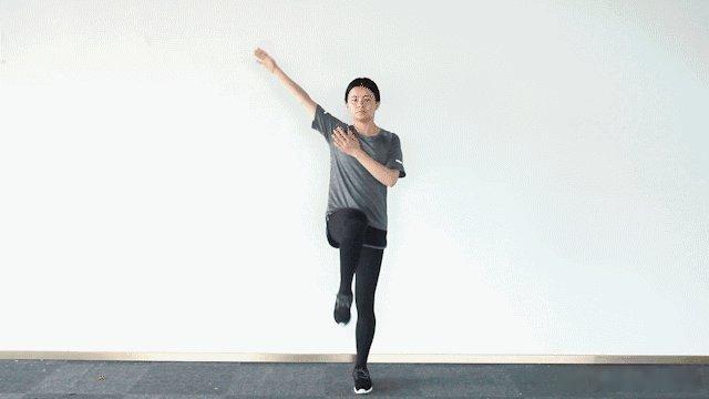 百炼，真的不如这样的花式甩手法作者：阿顺按：笔者曾练习过多种功法及健身法，练来练
