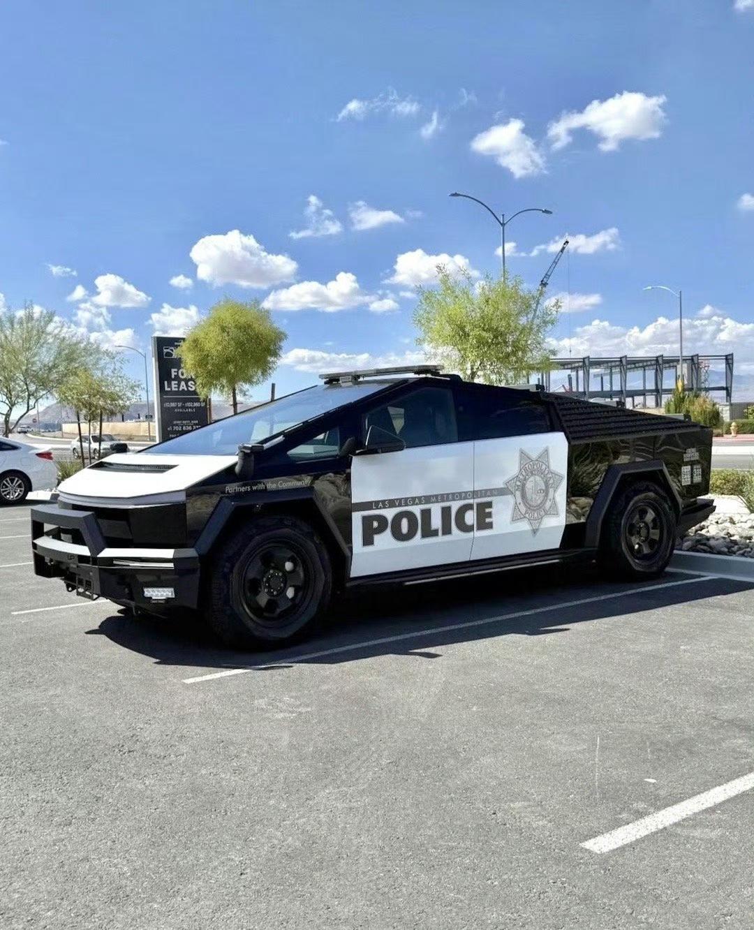 拉斯维加斯警方新增十辆特斯拉cybertruck警车。
不过这不是政府采购，而亿