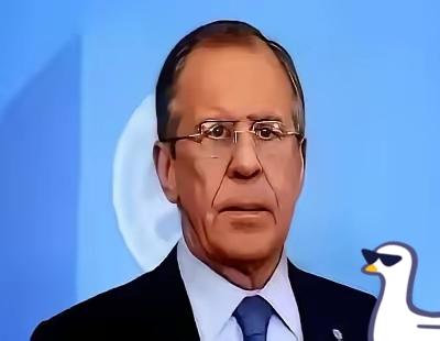 俄罗斯直接把桌子掀了。
外长拉夫罗夫，面对着全世界的镜头，一个字一个字地讲：“协