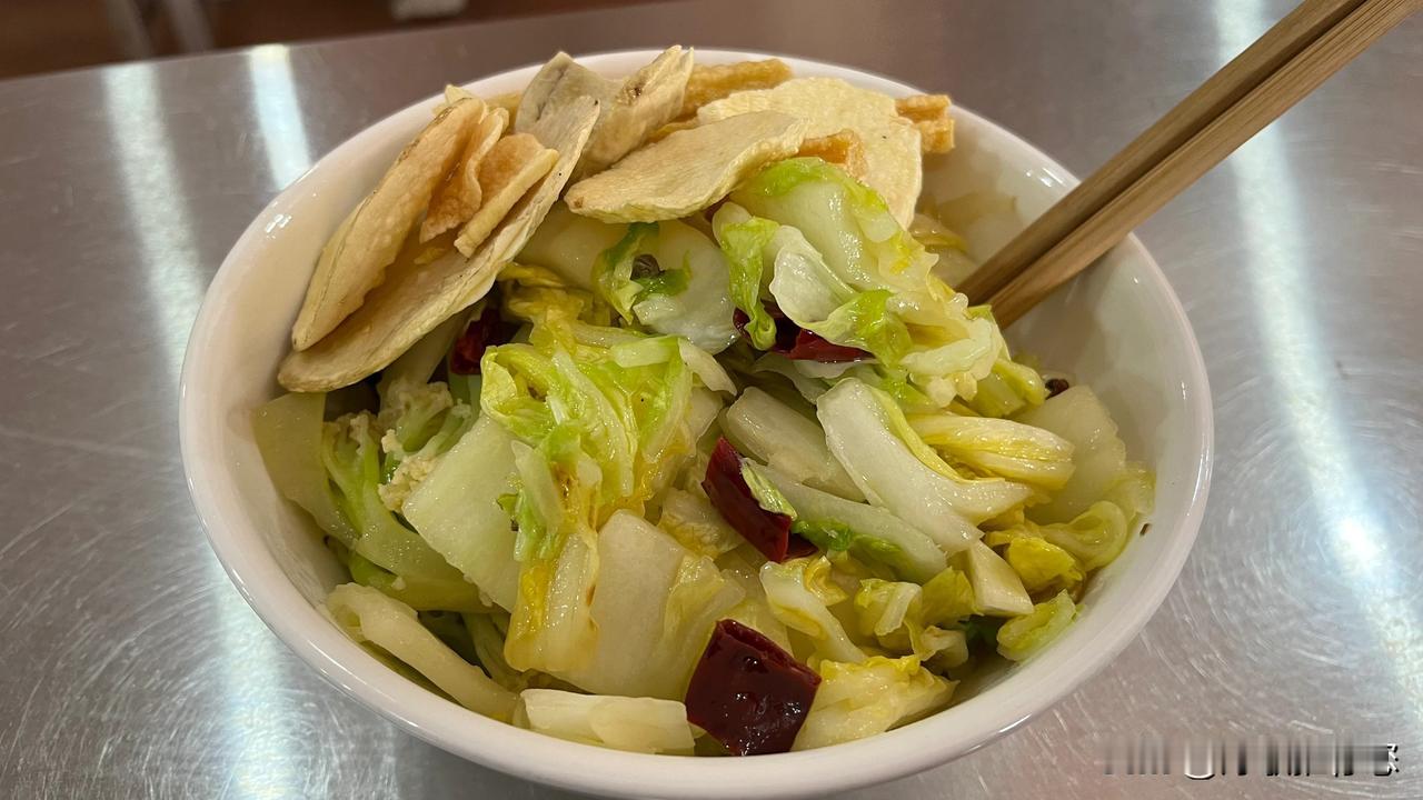 哪里的斋饭最好吃，你知道吗？

答案：安宁温泉曹溪寺，理由主要有以下两点：

一