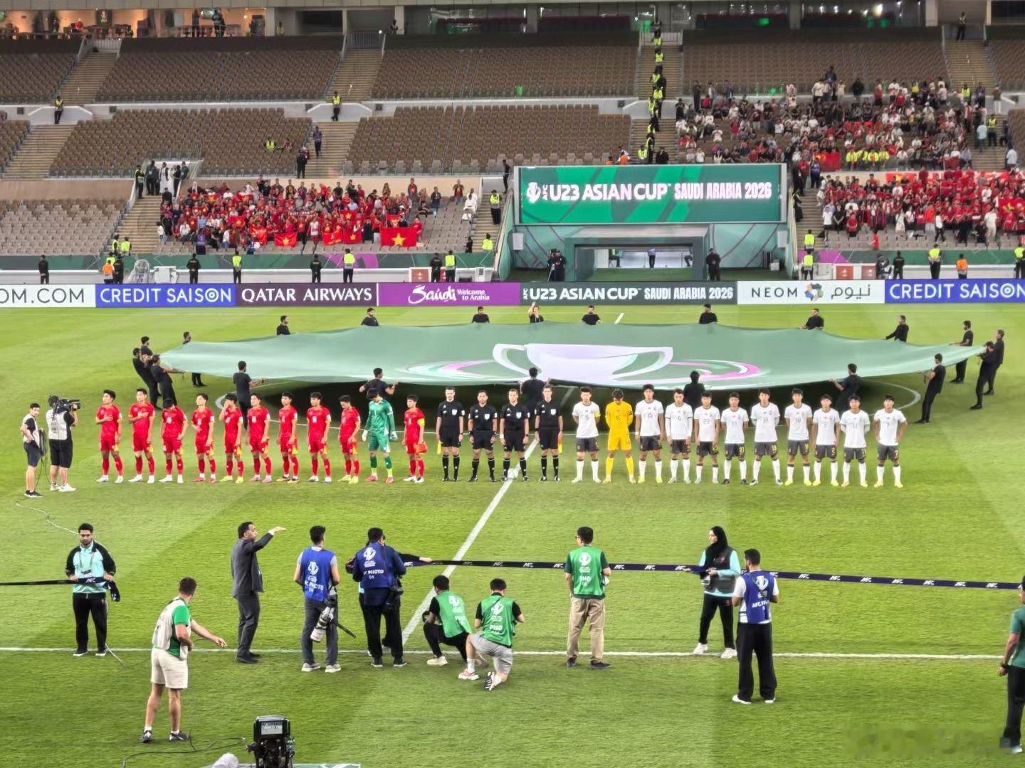 掐指一算，感觉这次中国队不但能拿下越南，甚至有机会捧杯。国足