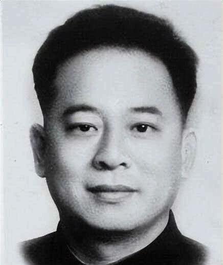 1967年，《红岩》的作者罗广斌从五楼一跃而下，年仅43岁，然而14年后，却有确