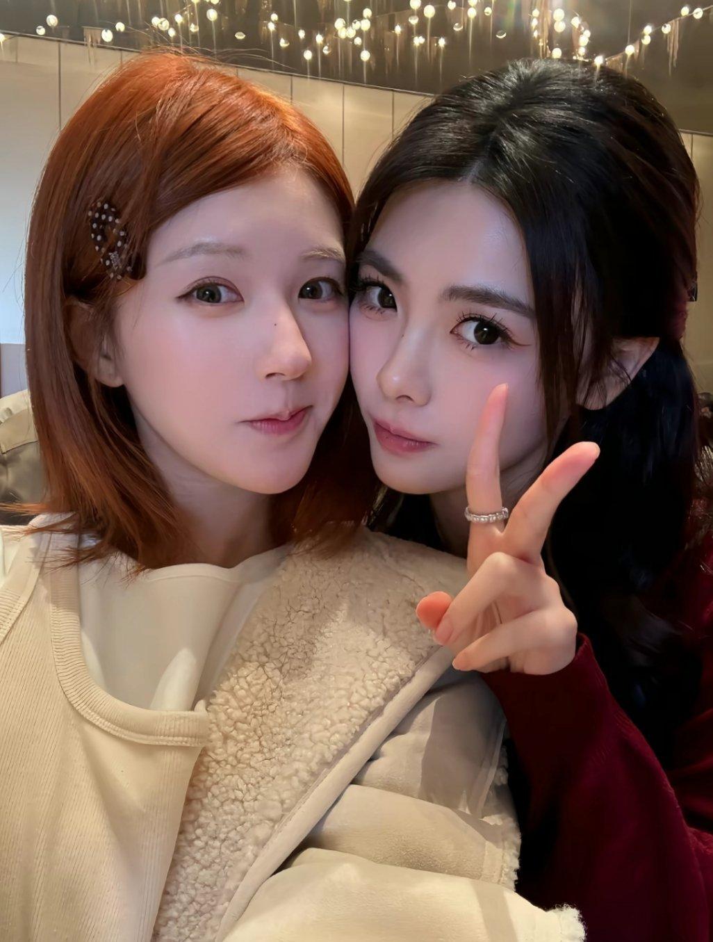 【赵露思 钟雅婷】谁把我跟我诡秘的大头照开出来了 