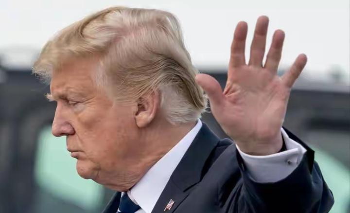 开战第10天，特朗普发现有9个反常现象！

首先，美军宣称的 “摧毁伊朗海军” 