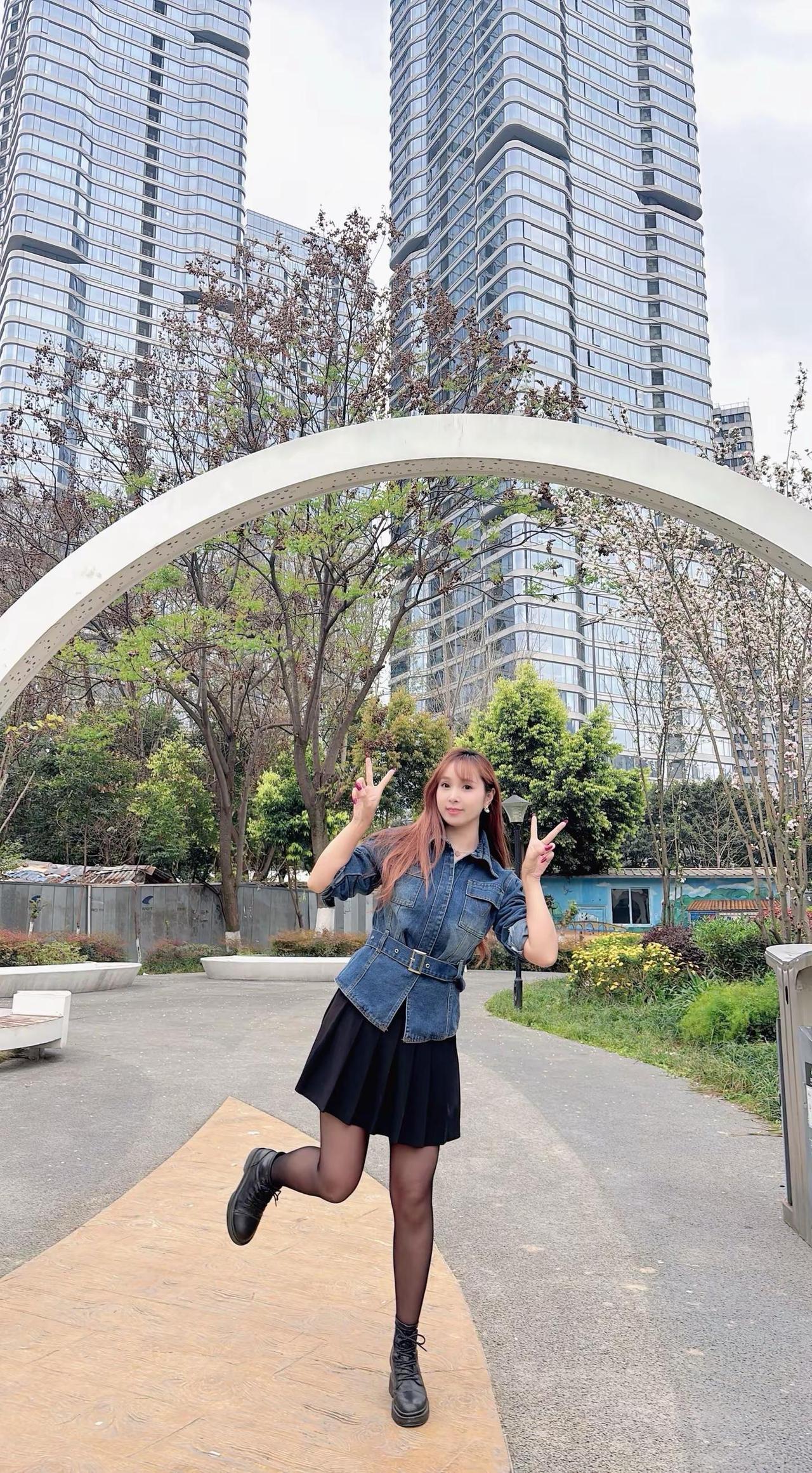 88年的我38啦！做个潇洒的中年少女，不矫情，不做作，怎么骄傲怎么过，怎么开心怎