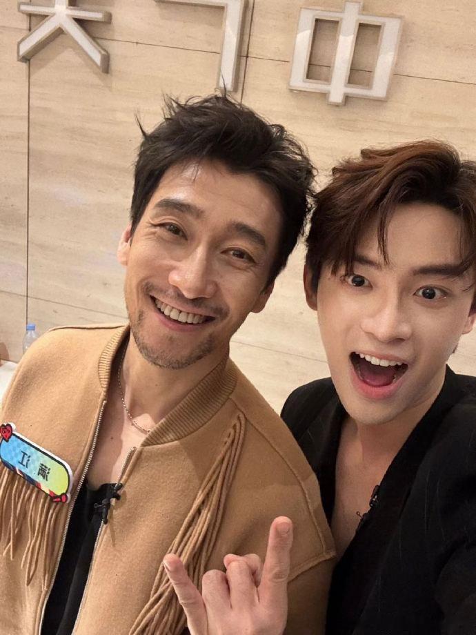 满江蔡淇别试探了有市场满江蔡淇双向奔赴，下次合作还会优先选择对方，还调侃“老登带