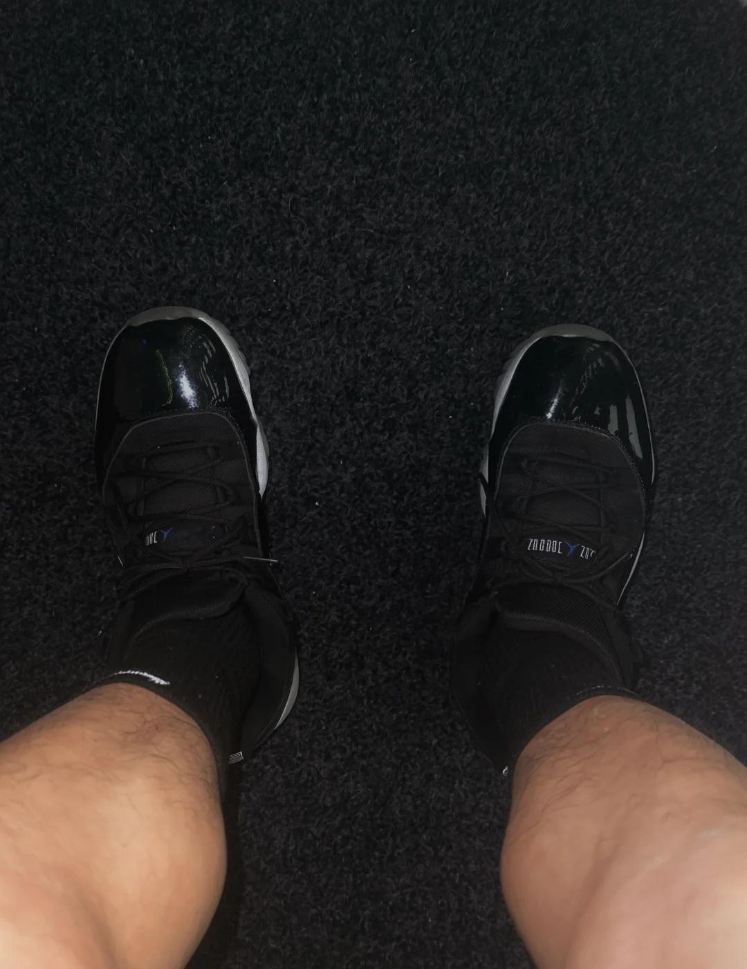 小黑鞋
黑色鞋子 上班通勤黑鞋