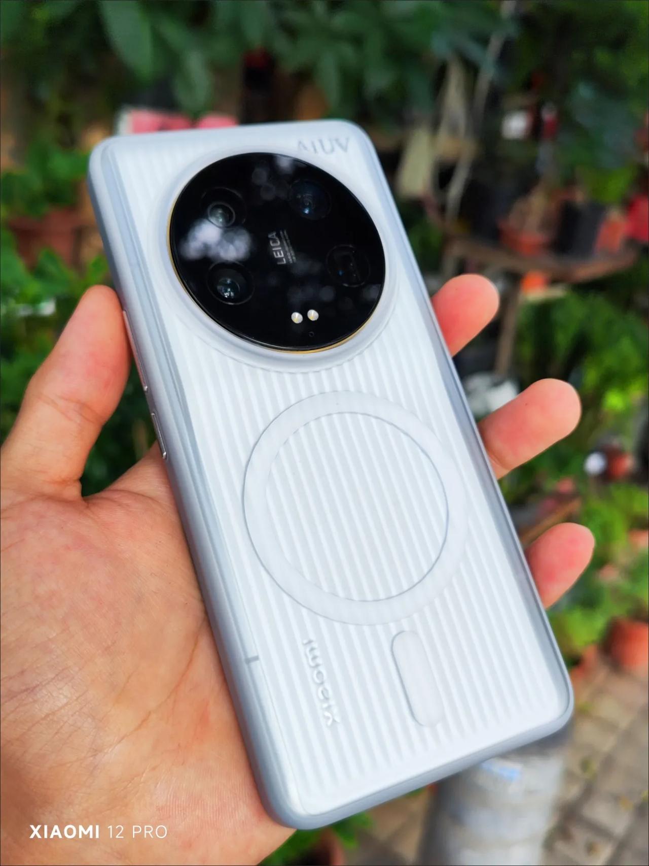 抛开品牌不谈，小米13ultra就不如mate60 pro？我来说几句实话

华