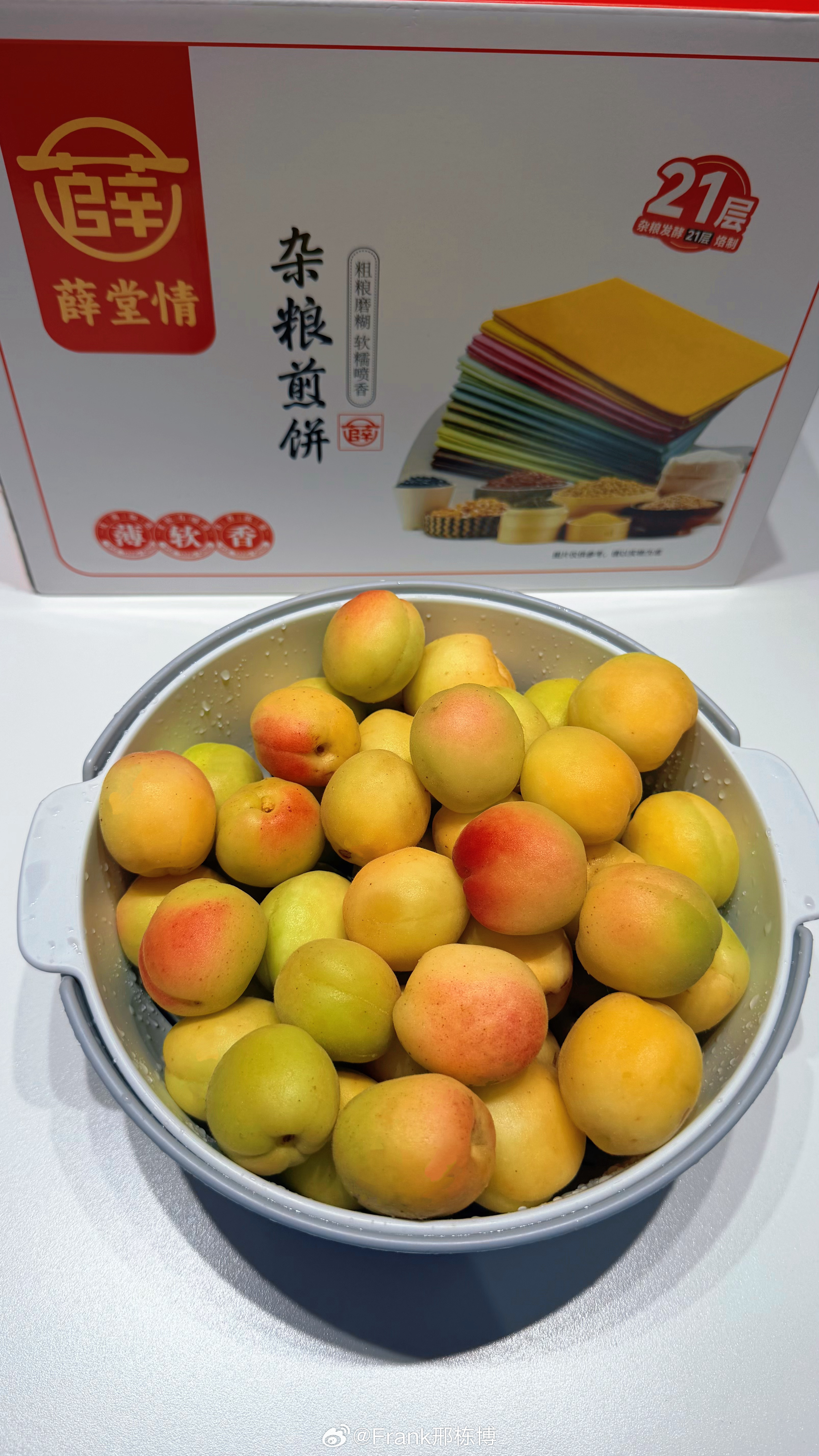 感谢我人美心善的姐姐，送来家里自己种的新疆小白杏，真是甜到心里面！