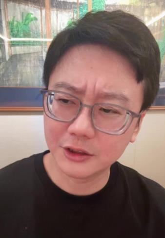 陶白白自曝收入 网红大V陶白白直播自曝收入，称自己刚入驻互联网一个月收入3w-5