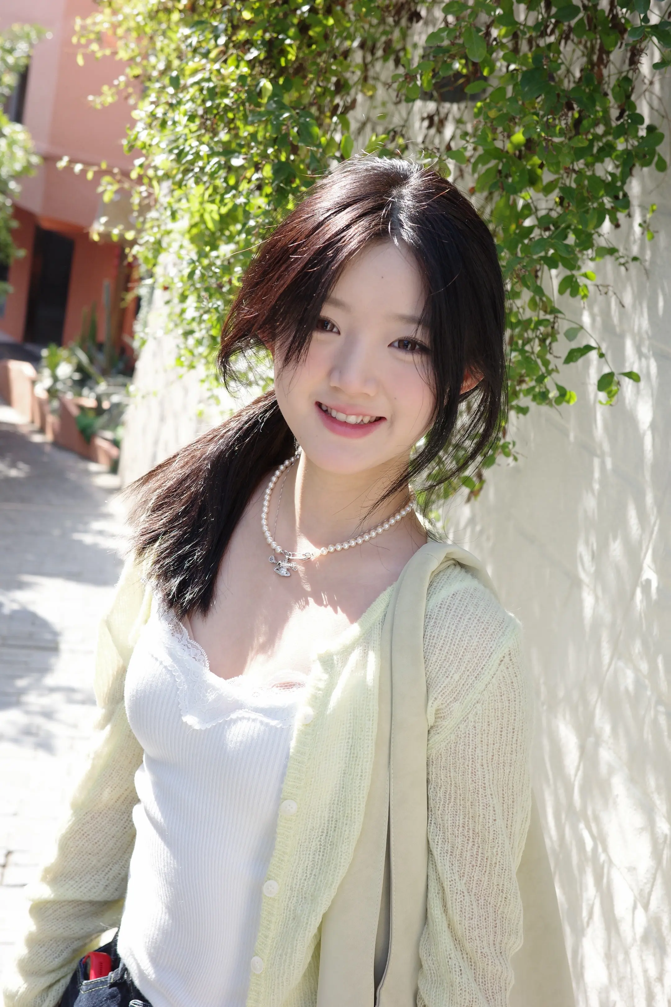 梳一个马尾 束起所有伤悲