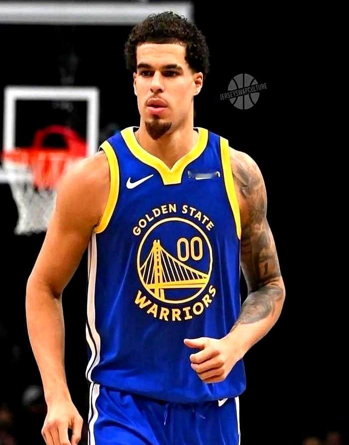 勇士要卖未来了！
 

库里36岁，时间只剩最后一口气。
 

篮网的小波特打出